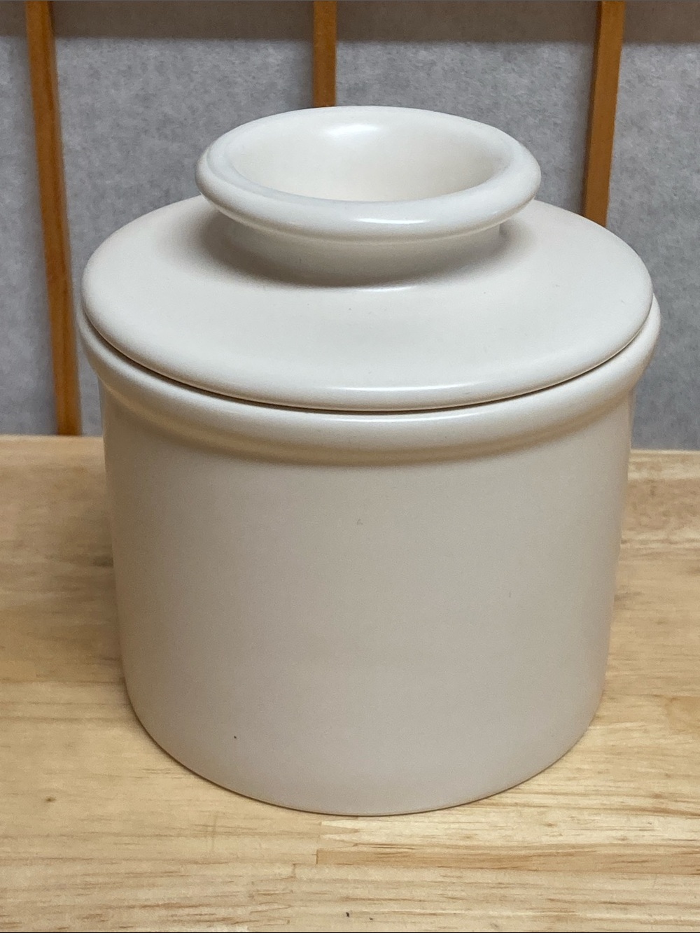 Butter Bell French Butter Crock Stoneware Like New Beige